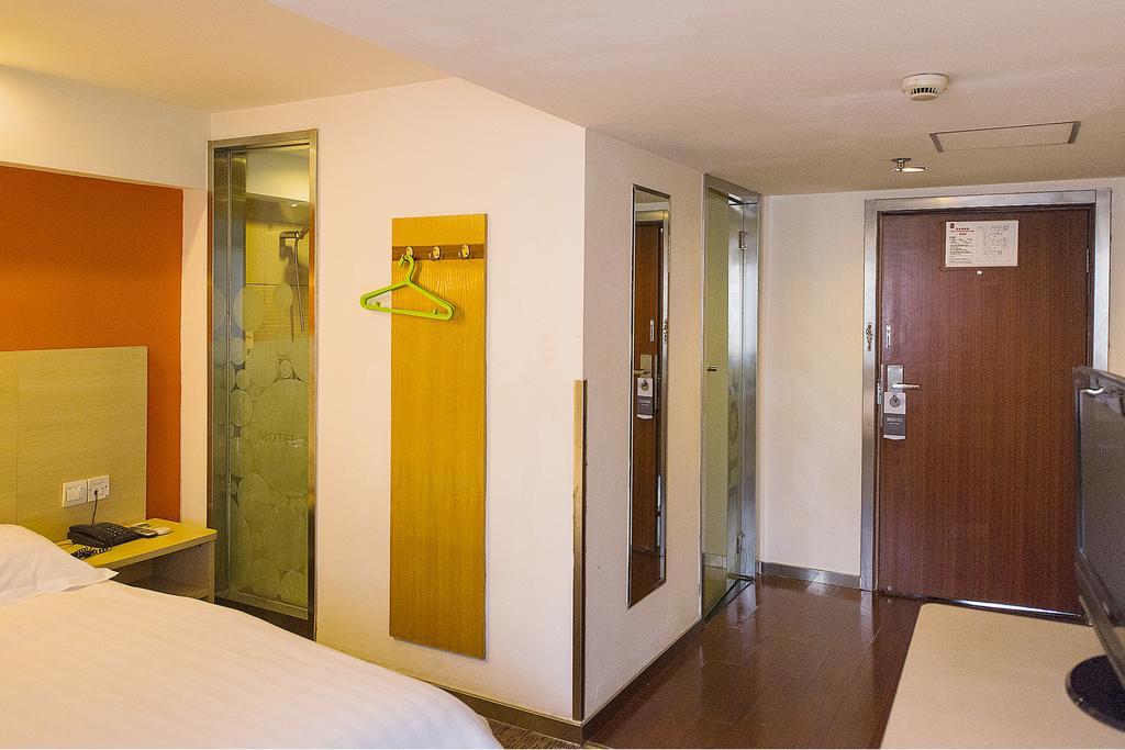 Motel Shanghai Hongqiao Beixinjing Metro Station Tianshan Road Exterior foto
